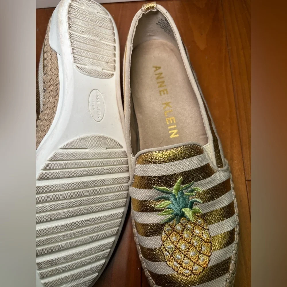 Anne Klein Gold and Cream Striped pineapple summer vacation Espadrilles